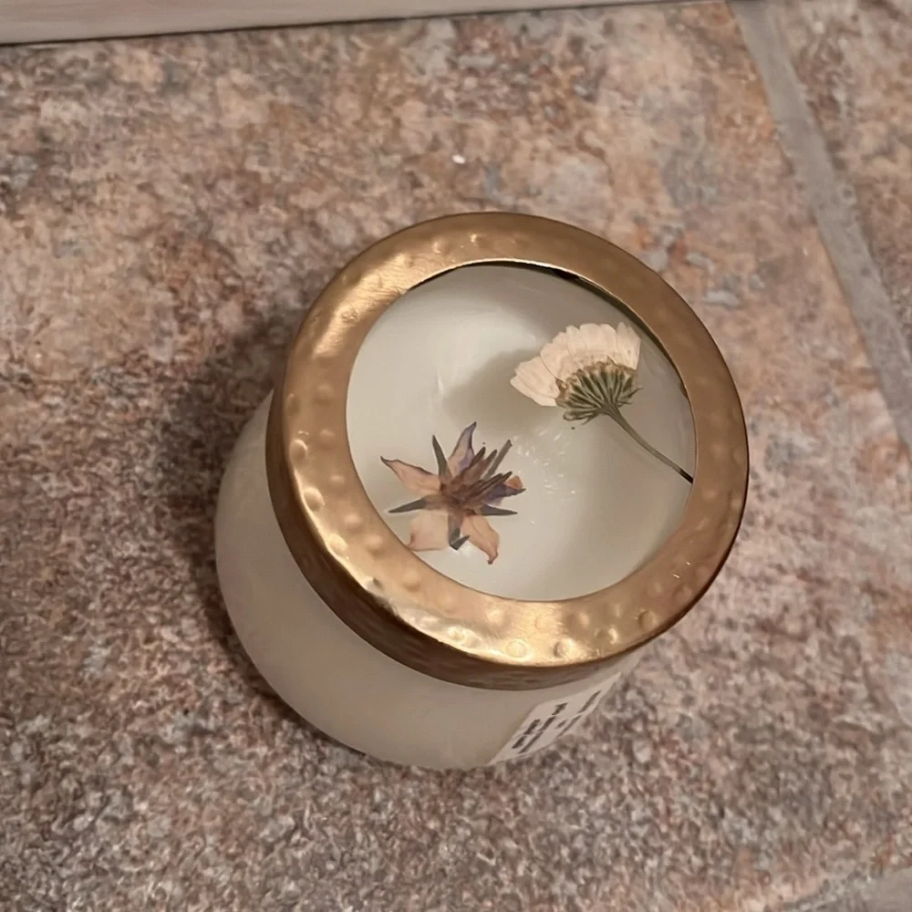 Anthropologie Floral Press Candle NWT